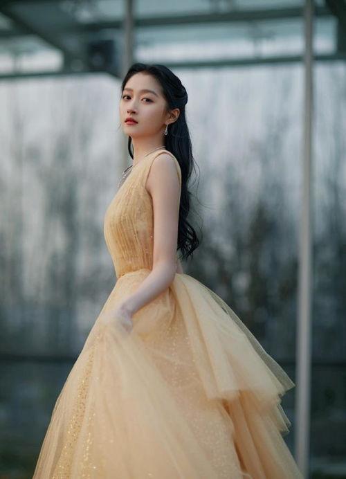 娱乐圈吃瓜爆料出轨女星,揭秘出轨女星背后的真相